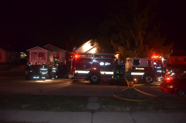 Crews respond to single story residence fire - Indianapolis News ...
