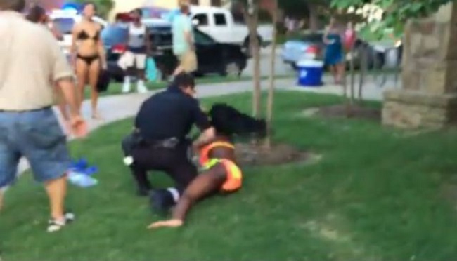 Pool Party Cop Texas cop resigns after incident at neighborhood pool party ...