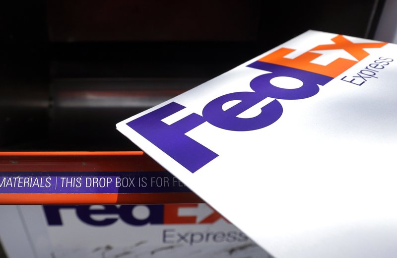 Behind-the-scenes look as FedEx ships holiday packages - Indianapolis ...