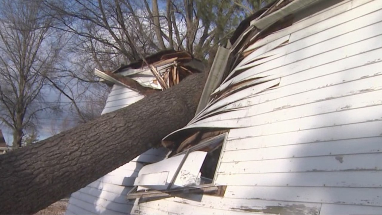 High winds cause damage across central Indiana - Indianapolis News ...