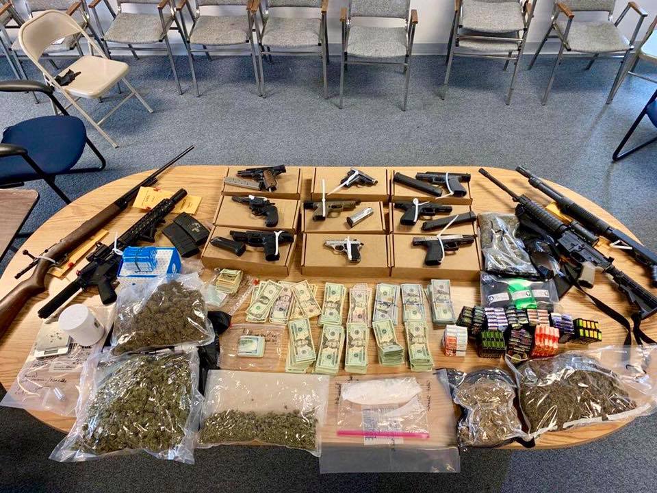 4 arrested after 14 guns, drugs and $19,000 cash found in Wayne ...