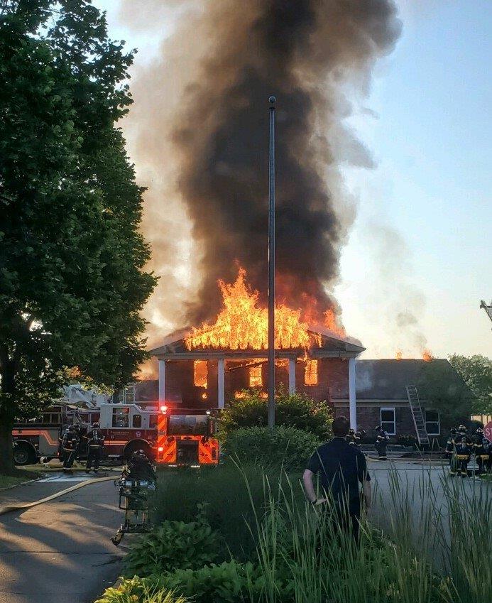 Fire destroys clubhouse of apartment complex on north side ...