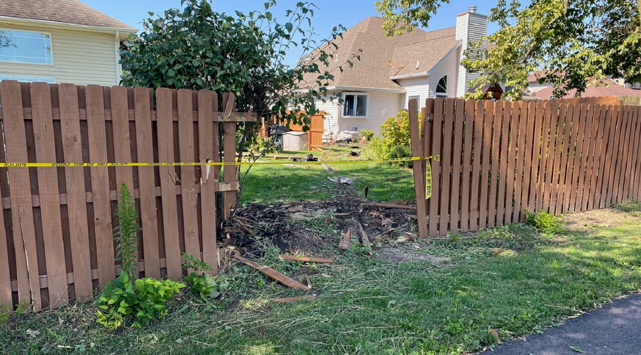 Man dies after crashing into house in Columbus - Indianapolis News ...