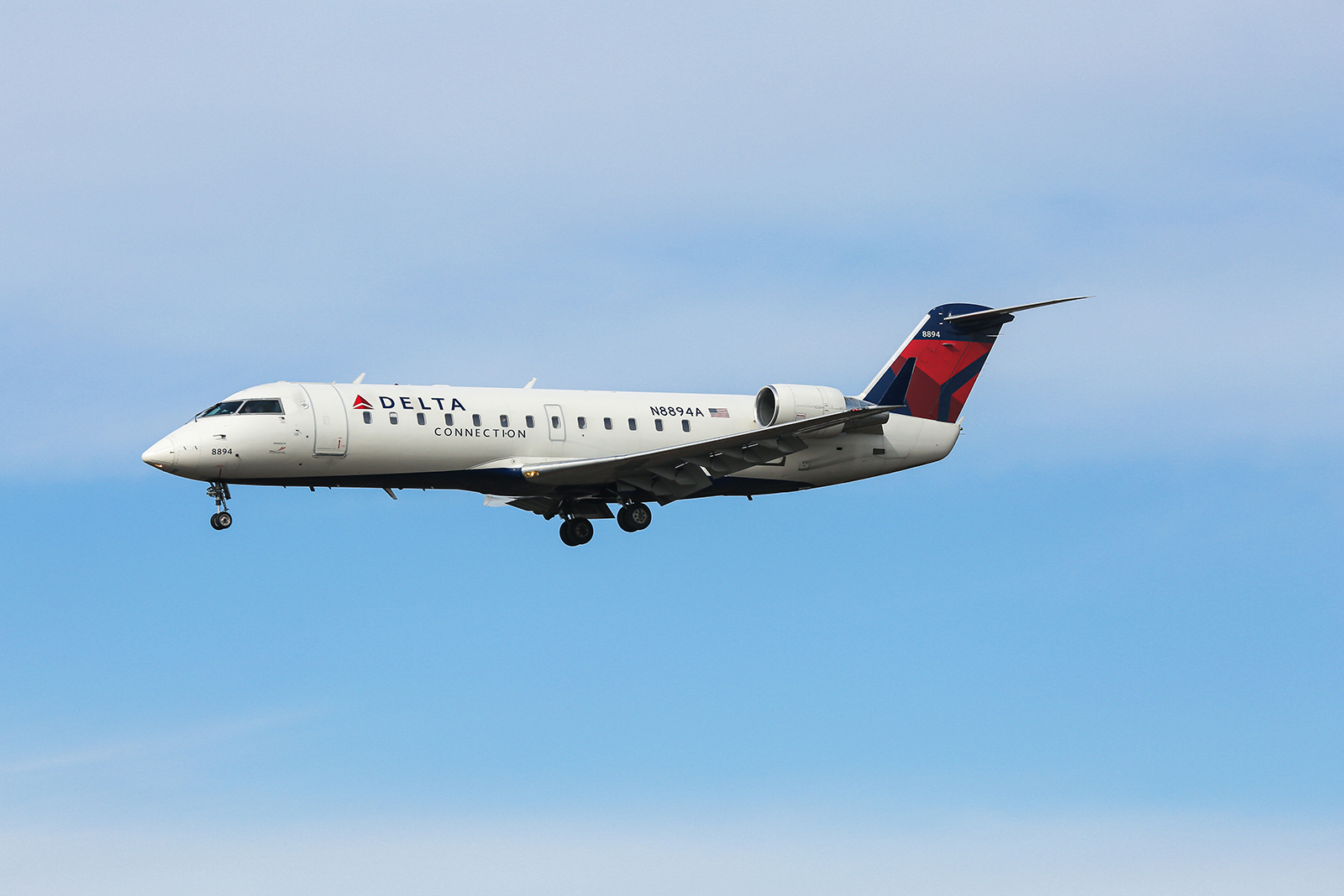 wishtv.com - Michaela Springer - Delta Airlines has the best snacks, new survey finds