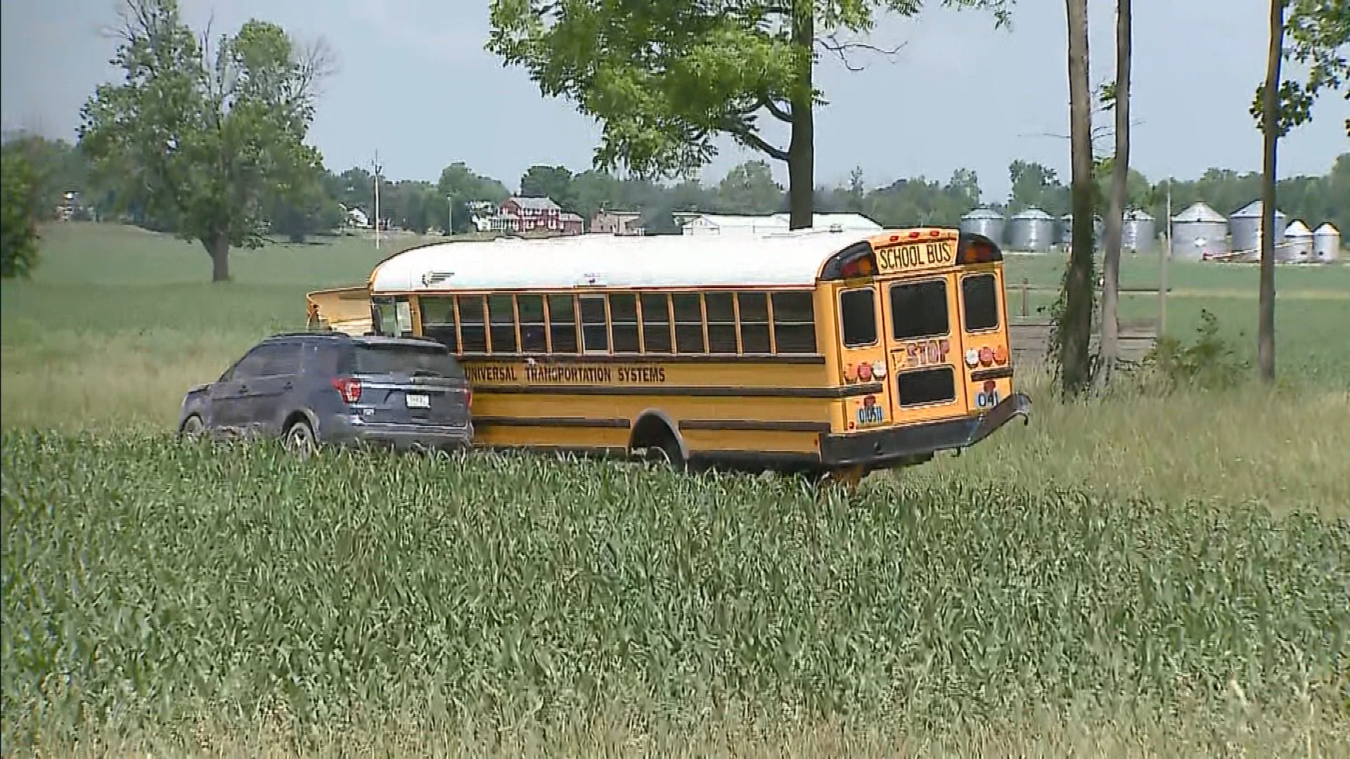 Police arrest suspect after chase with stolen school bus - Indianapolis ...