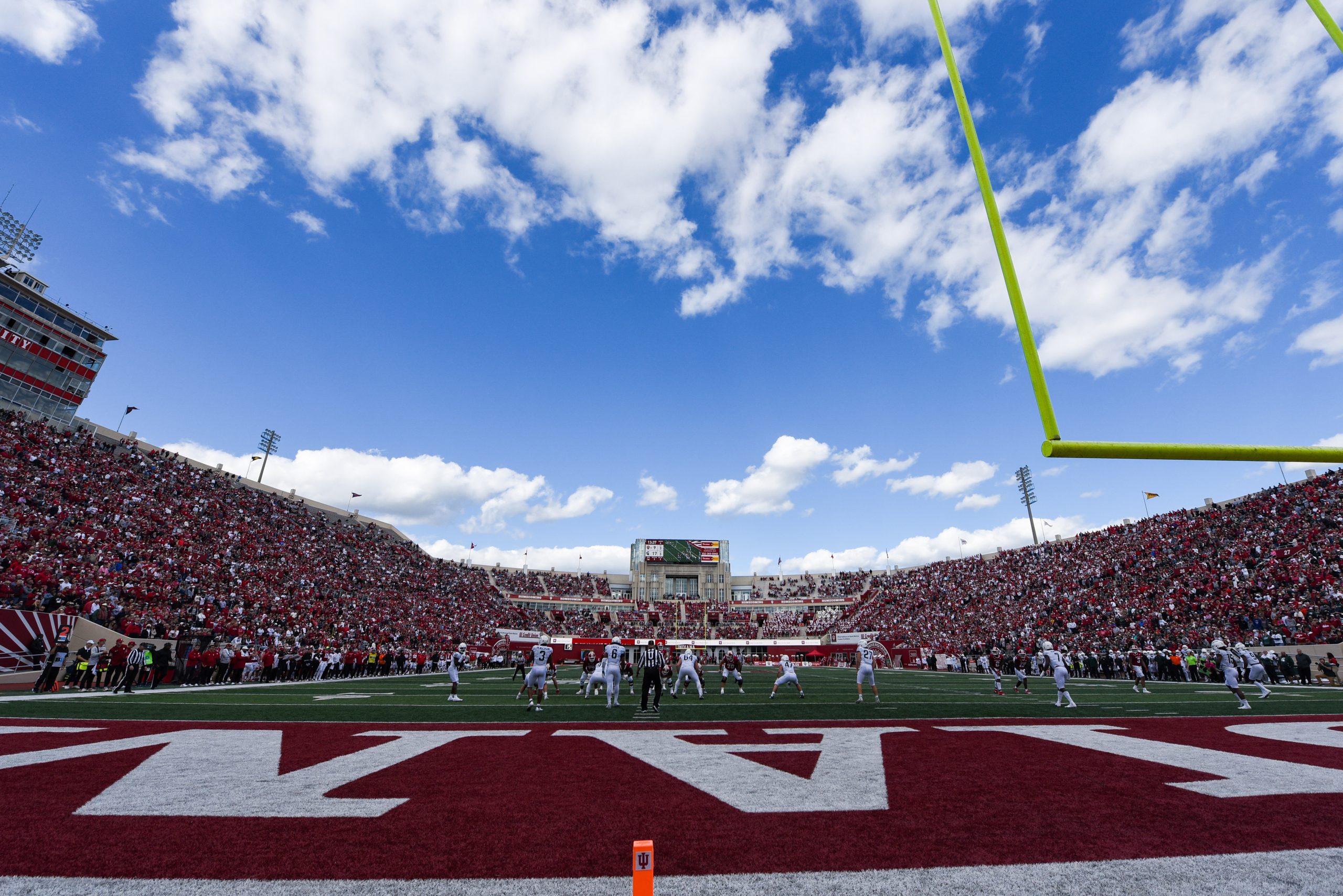 Indiana strength coach re-signs with Hoosiers - Indianapolis News ...