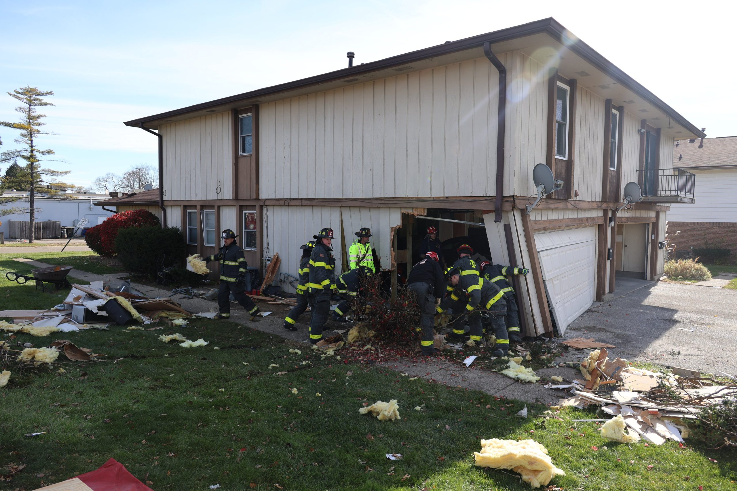 Driver hospitalized after crashing car into condo on Indy's west side ...