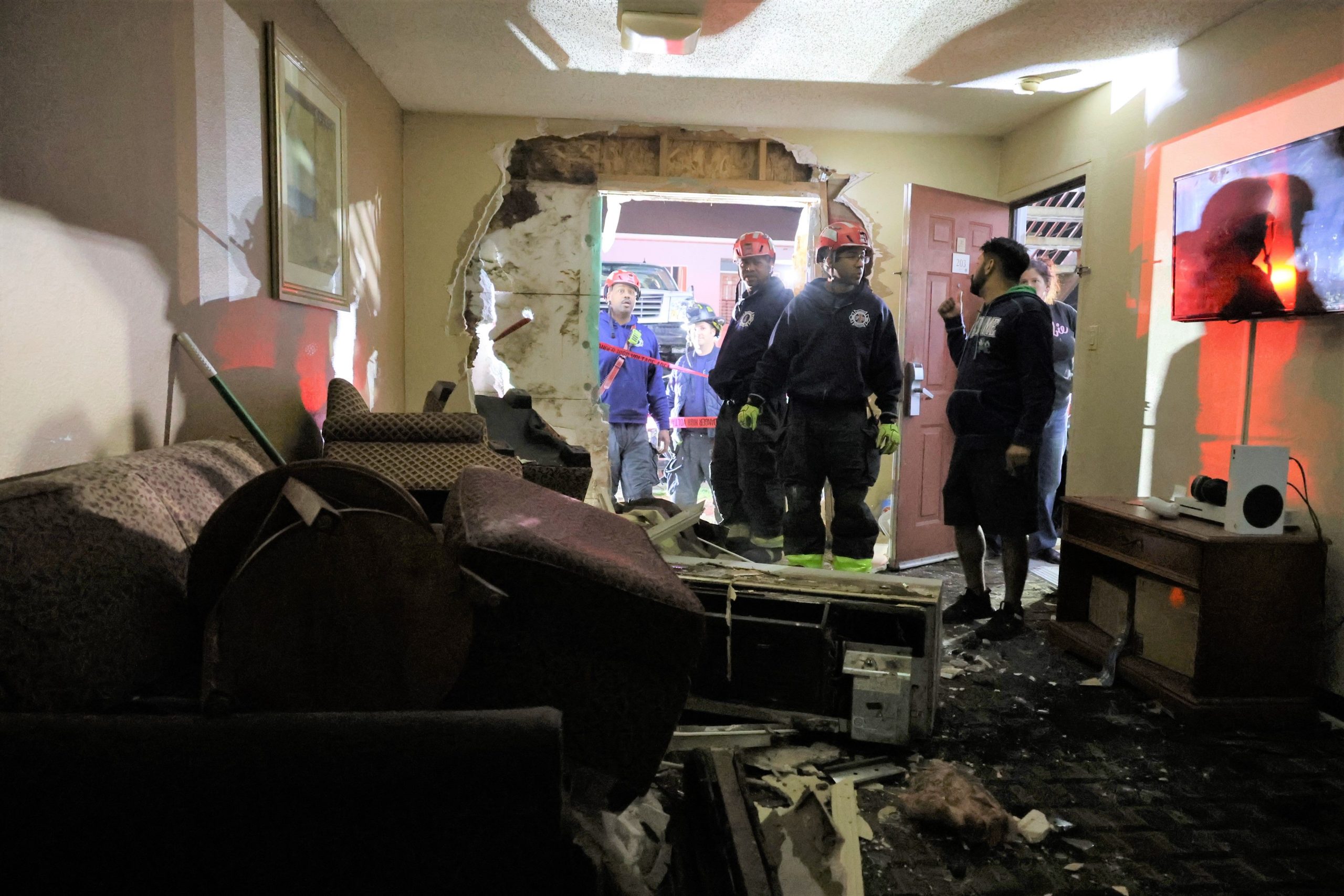 SUV plows into apartment at Super 8 hotel on northeast side ...