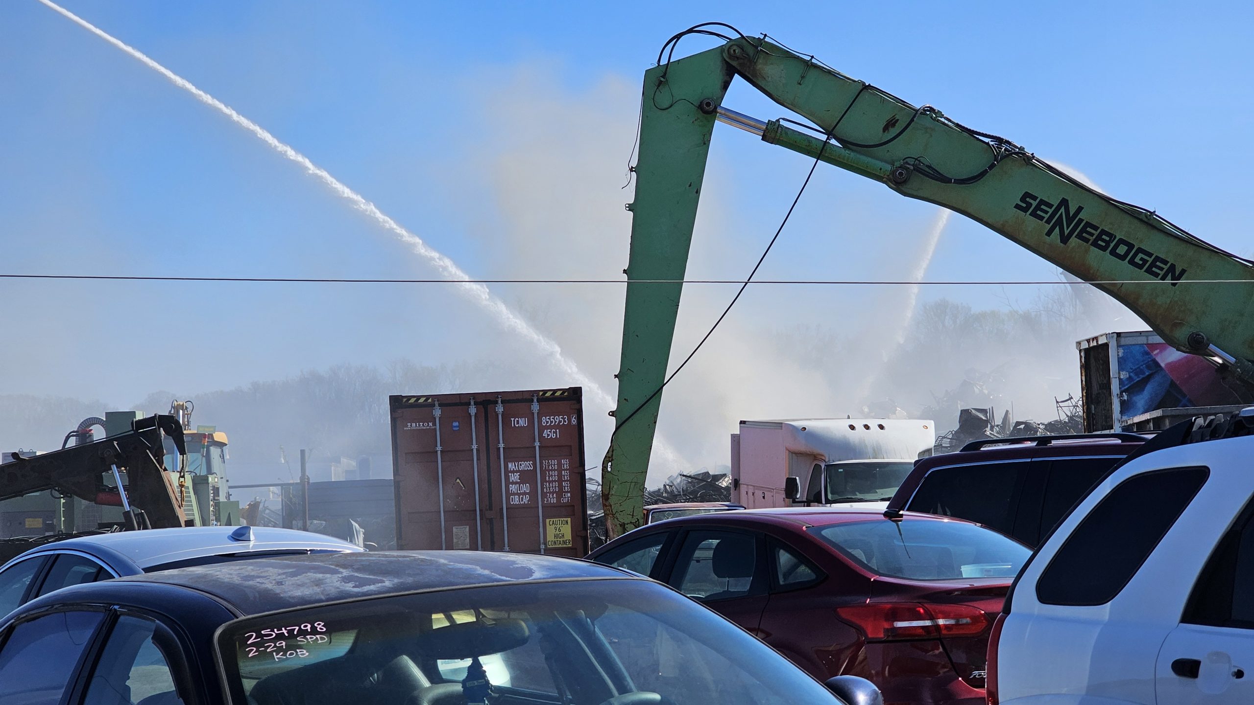 Crews battle large business fire on west side of Indy - Indianapolis ...