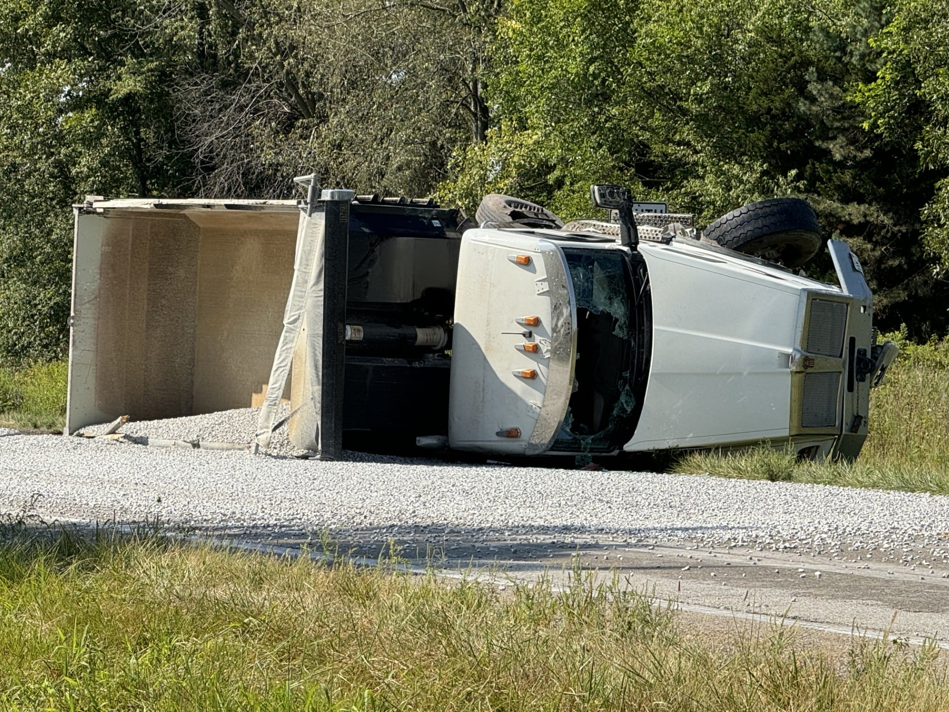 Person dies in crash of SUV, dump truck in Hendricks County