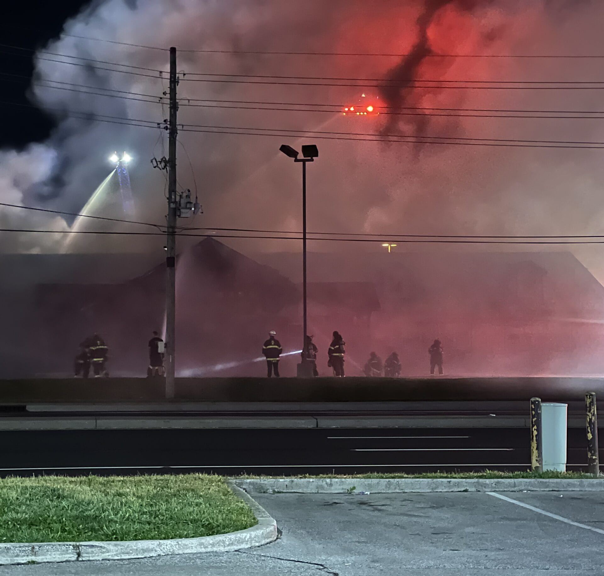 Large fire at long-closed Golden Corral on Indy's far east side ...
