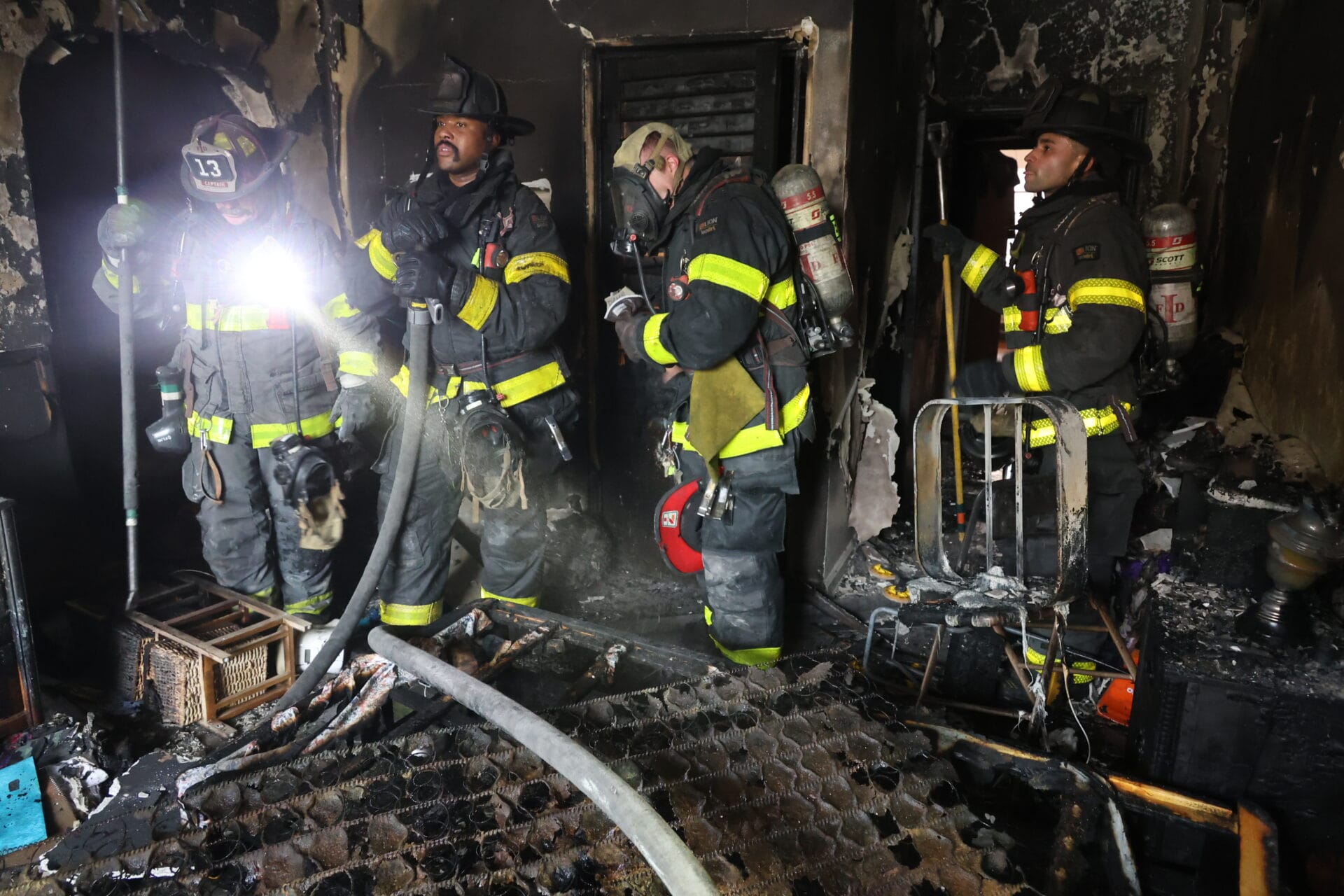 Smoke inhalation reported at Indianapolis apartment fire - Indianapolis ...