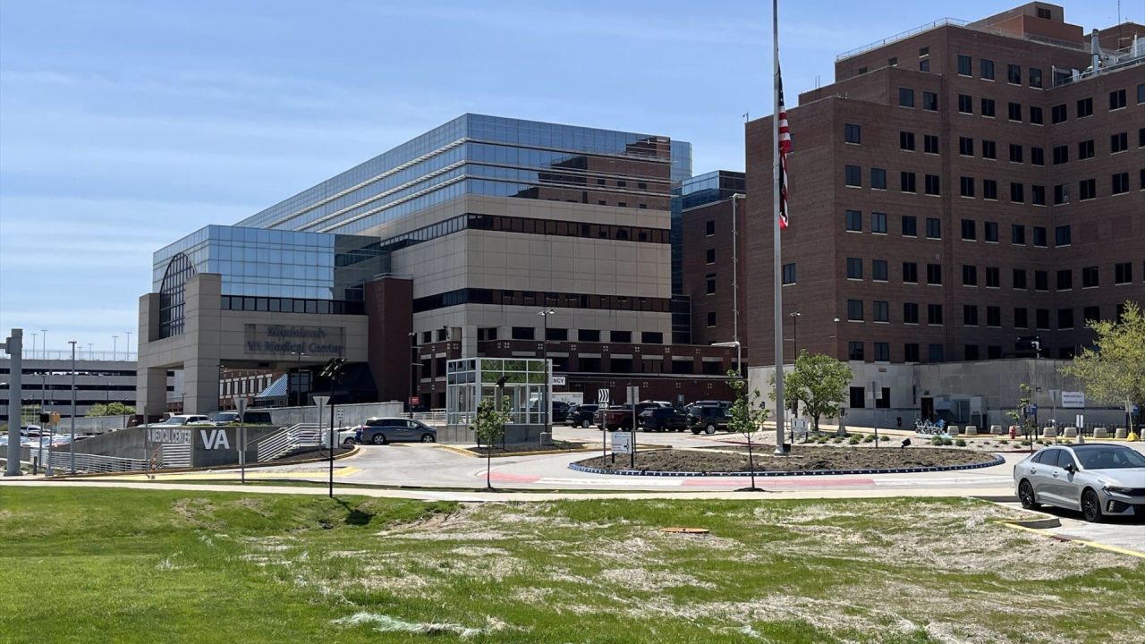 Trump's 2027 budget includes $1.98 billion for Roudebush hospital ...
