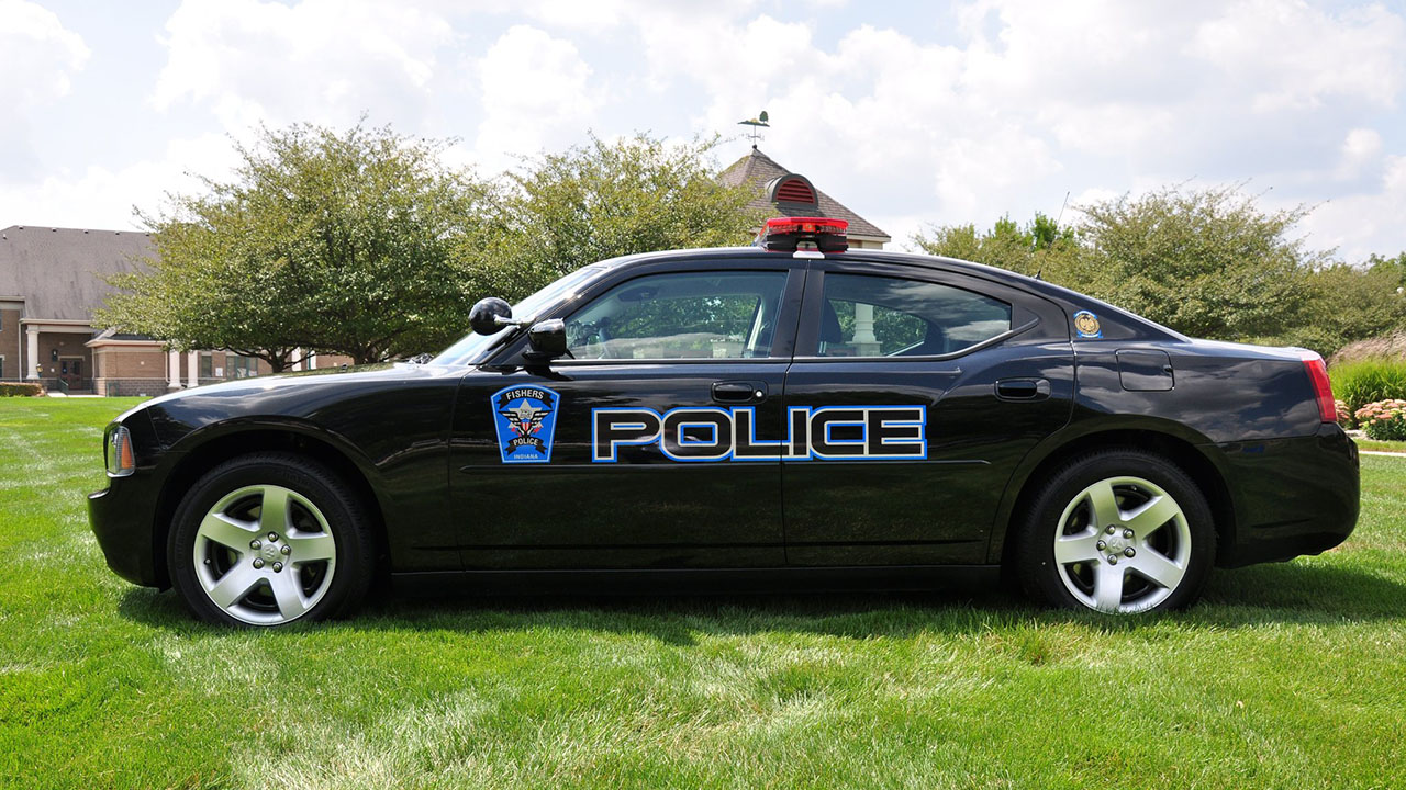 Driver arrested after crash at 96th, Allisonville roundabout kills Frankfort woman