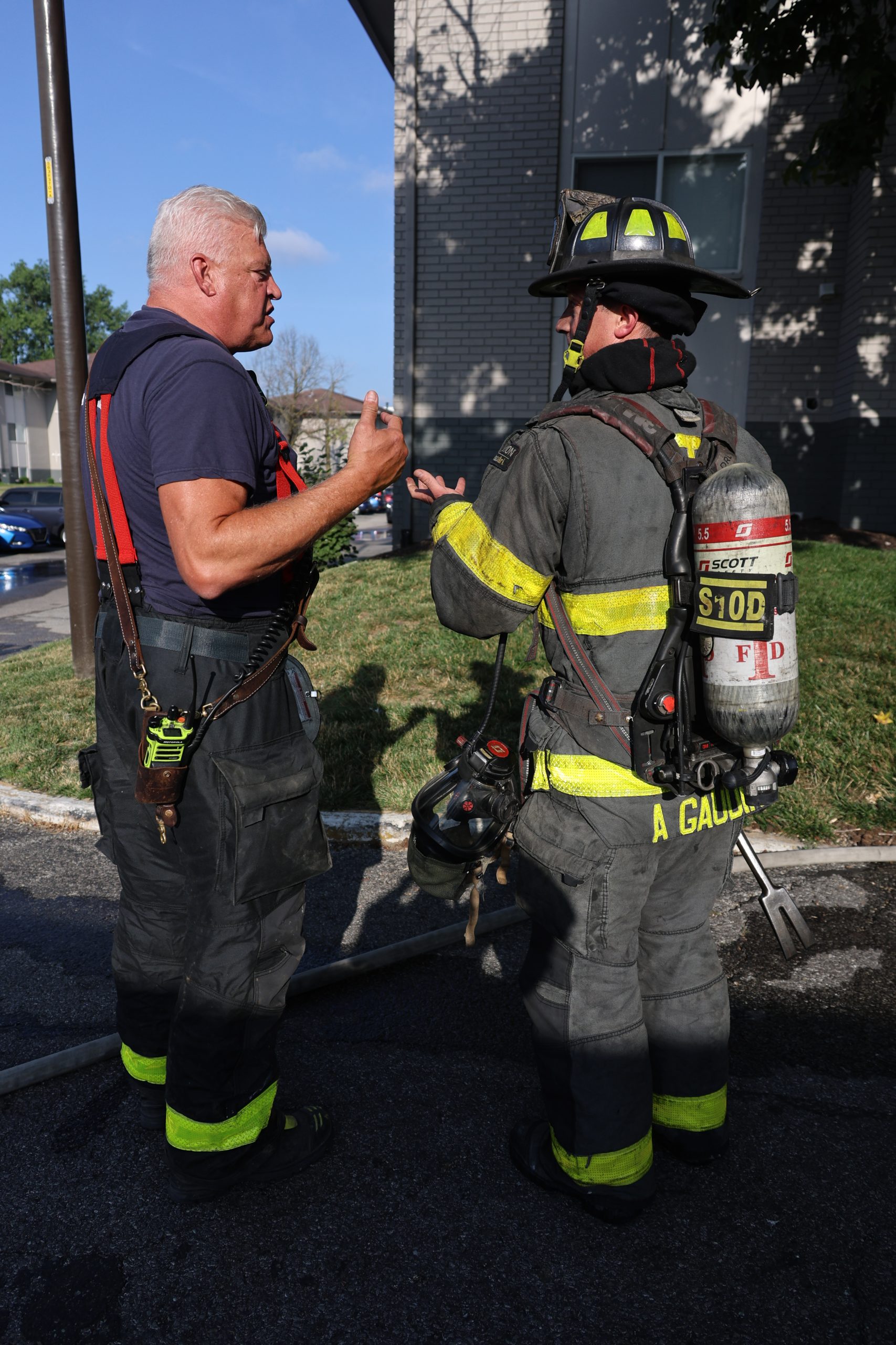 IFD firefighters rescue 5-year-old from northeast side apartment fire